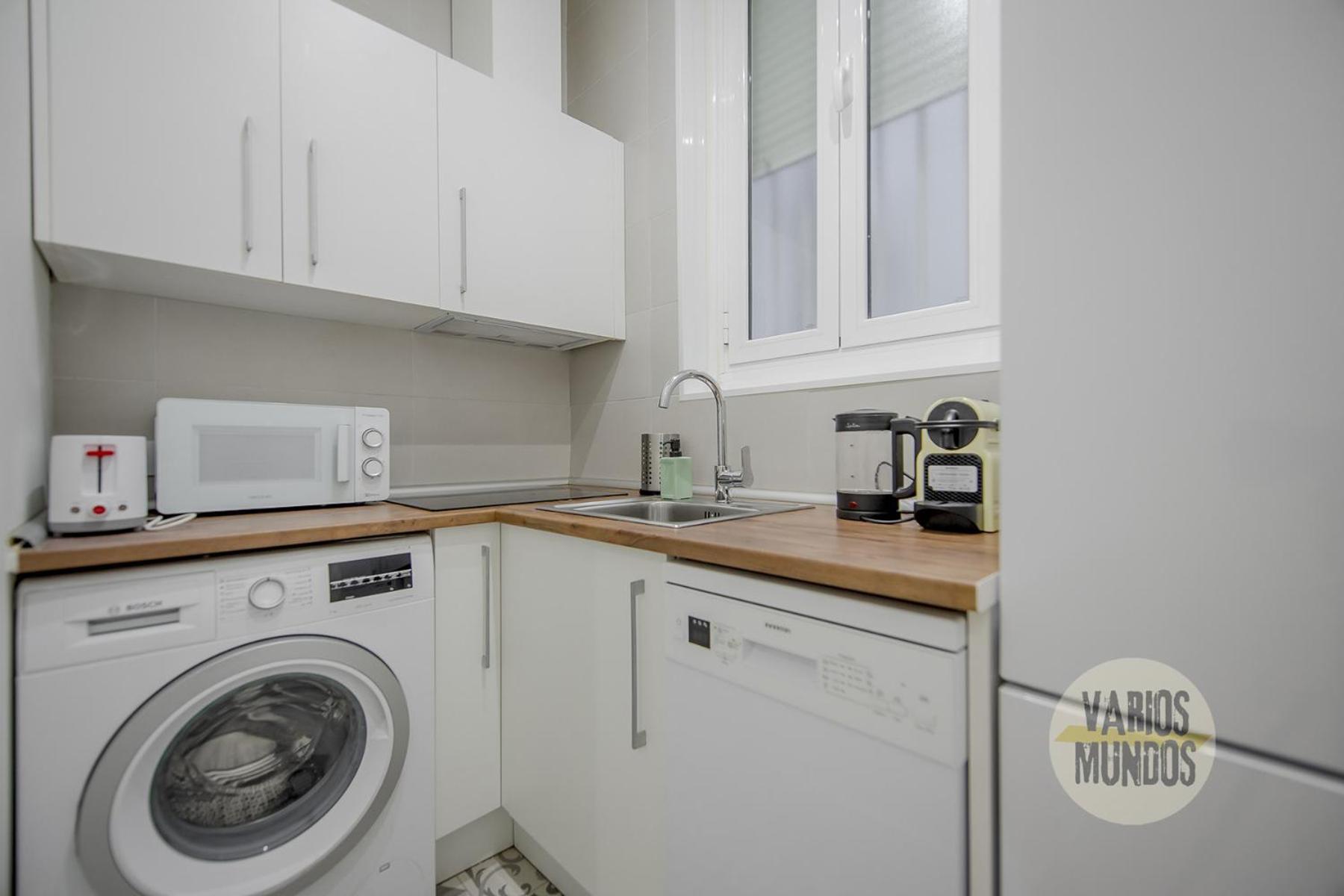 New Apt De 7Pax En El Corazon De Malasana Apartment Madrid Exterior photo